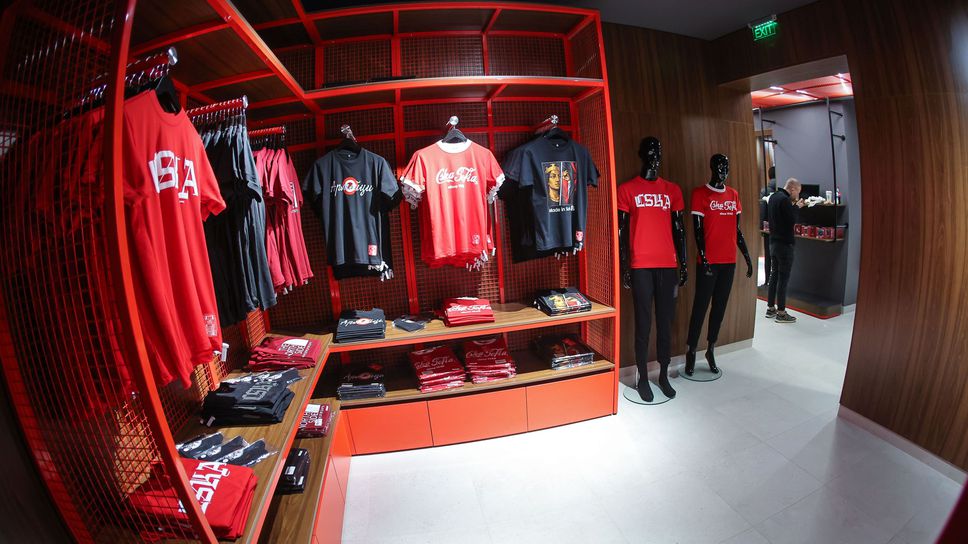 Новият модерен магазин на ЦСКА е вече готов