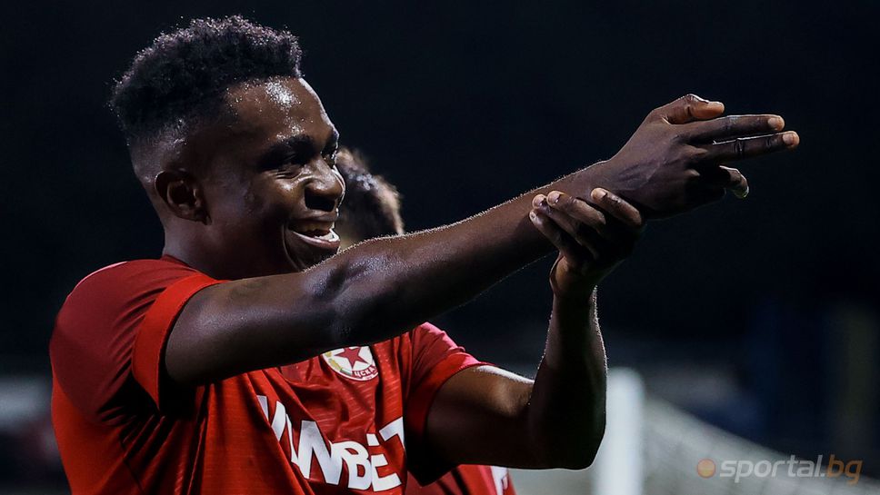 Цървена звезда иска Джеймс Ето’о