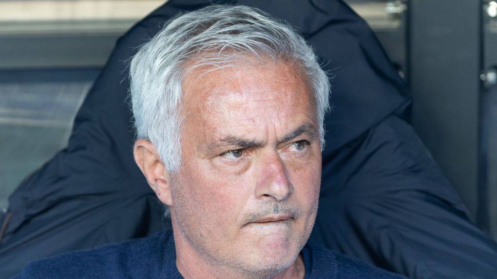 Засега никой от Реал Мадрид не е търсил Моуриньо, твърдят в Испания