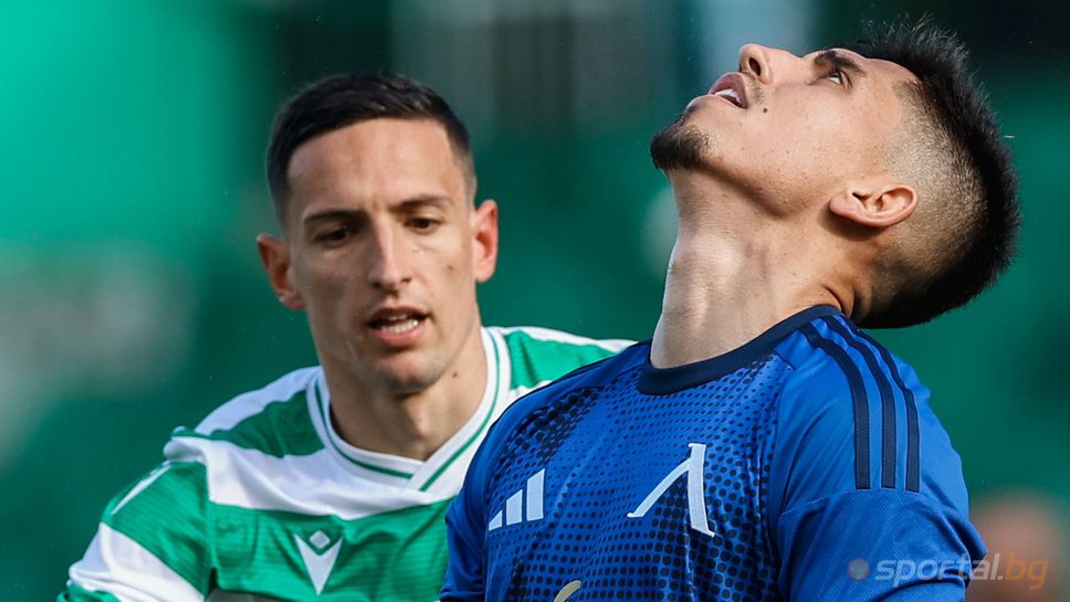 Веласкес връща Асен Митков на пейката