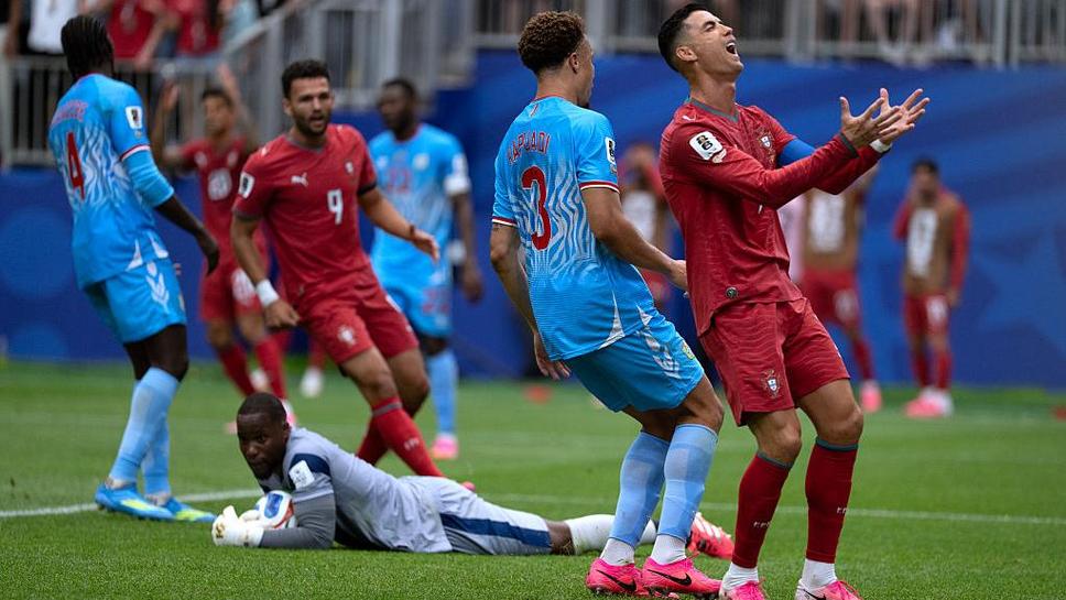 Роналдо направи по-малко докосвания на топката от... вратаря на ДР Конго