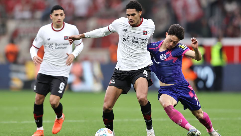 Късен гол на Куанса спаси Байер от домакинска загуба