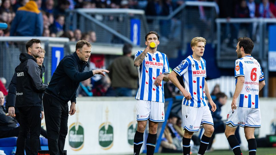 Петров остана резерва при победа на Хееренвеен