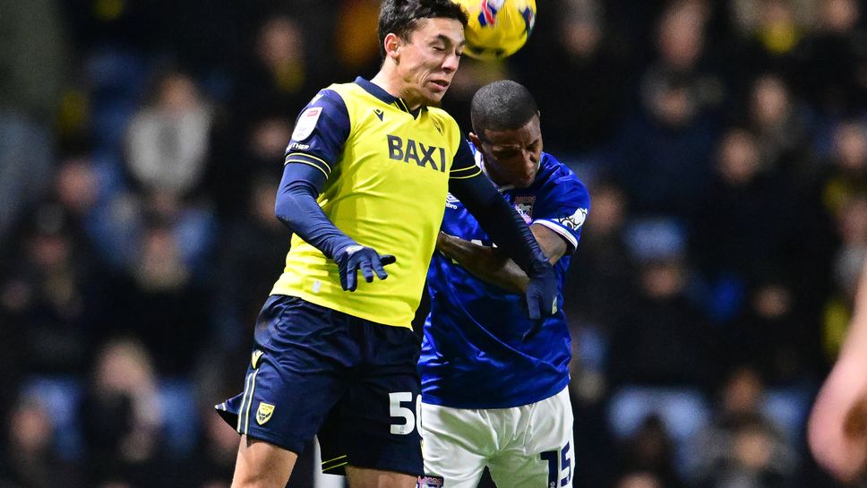 Оксфорд и Кръстев изплуваха на спасителния бряг