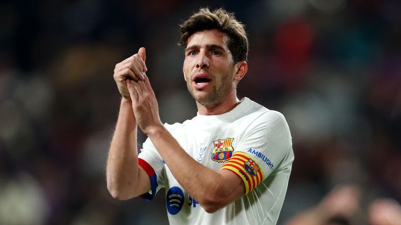 Барселона се заема със ситуацията около Сержи Роберто веднага след решението около Чави