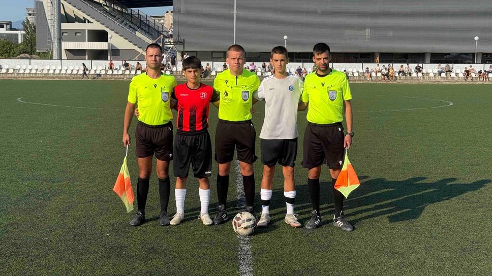 Симон Василев донесе победата на Локомотив Пловдив при U15