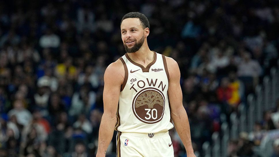 Стеф Къри е №1 по заплата в НБА