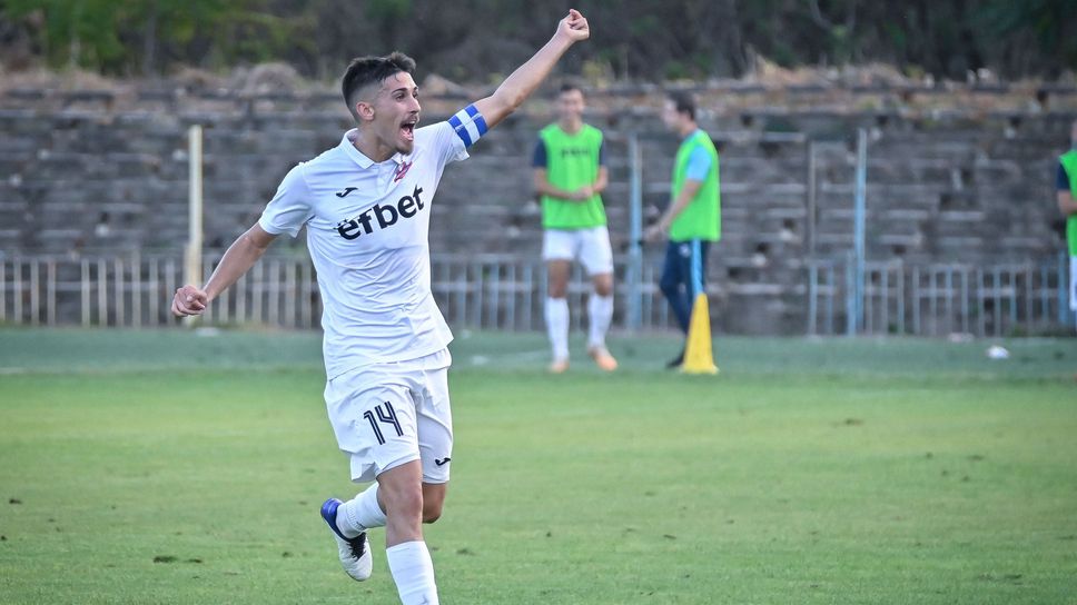 Буров: От криза се излиза с равен