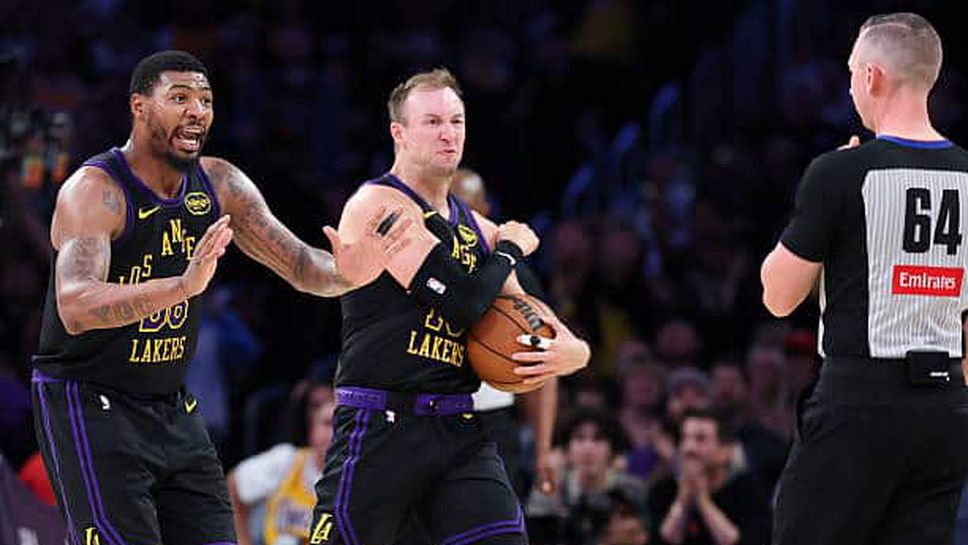 НБА одруса Маркъс Смарт и Люк Кенард заради спор със съдиите