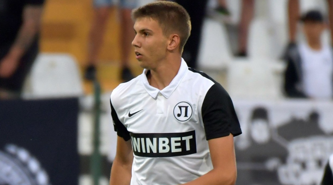 Тодор Павлов отново с повиквателна за България U21