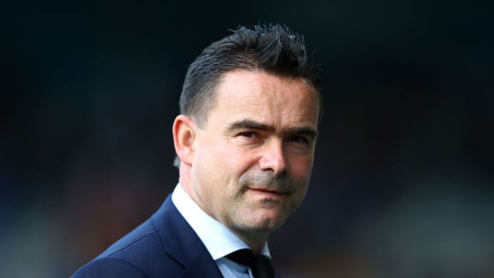 Овермарс няма да работи в професионалния футбол поне за една година