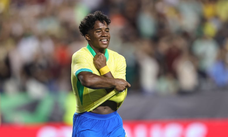 Бразилия ликува след гол на 17-годишен в добавеното време