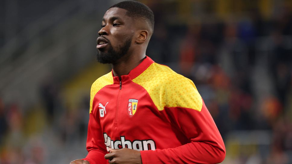 Пореден нов защитник се спряга за Байерн