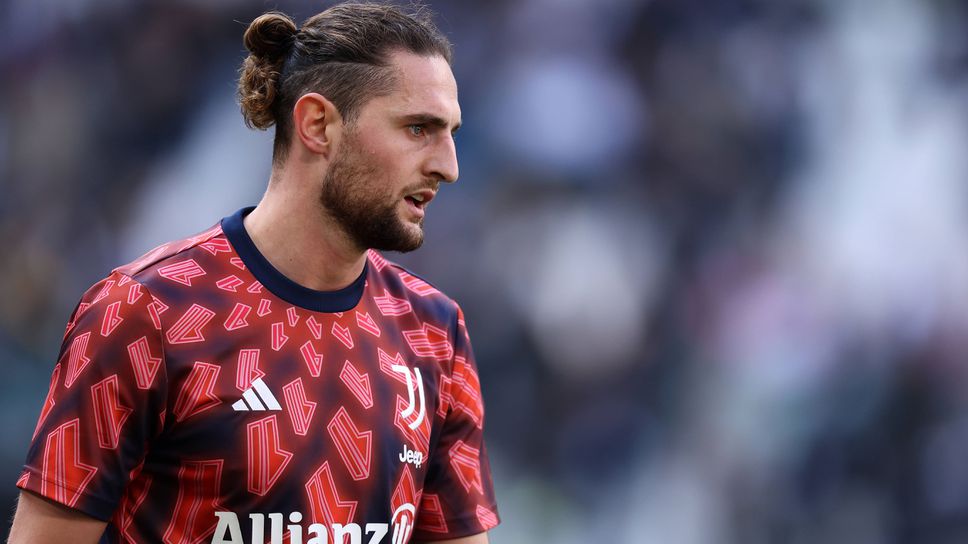 Ювентус има списък от пет имена за полузащитата, ако се раздели с Рабио