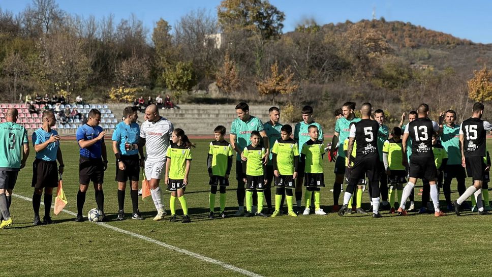 ФК Брацигово поиска съдии от София за мачовете от "А" ОГ Пазарджик, стадионът в града ще заблести с ново осветление