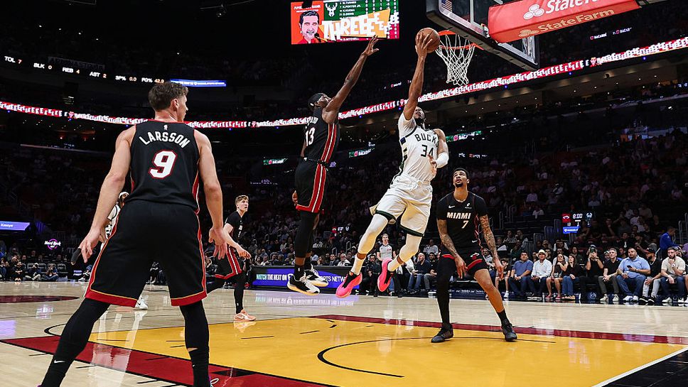 Янис Адетокунбо блесна, но Бъкс претърпяха болезнена загуба