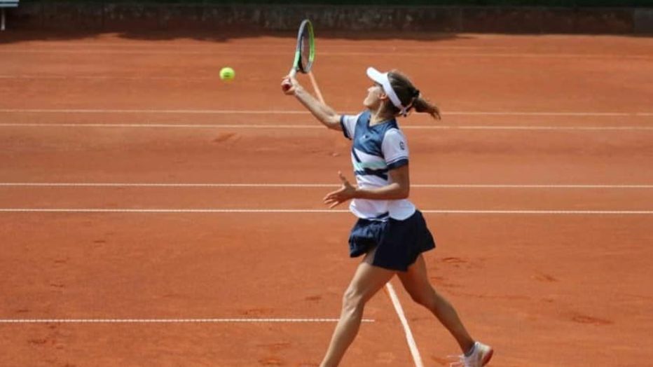 Евтимова отпадна на четвъртфиналите на двойки на турнир по тенис в САЩ