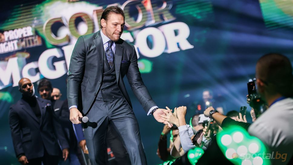 Конър Макгрегър взе участие в демонстративен боксов мач в Ирландия