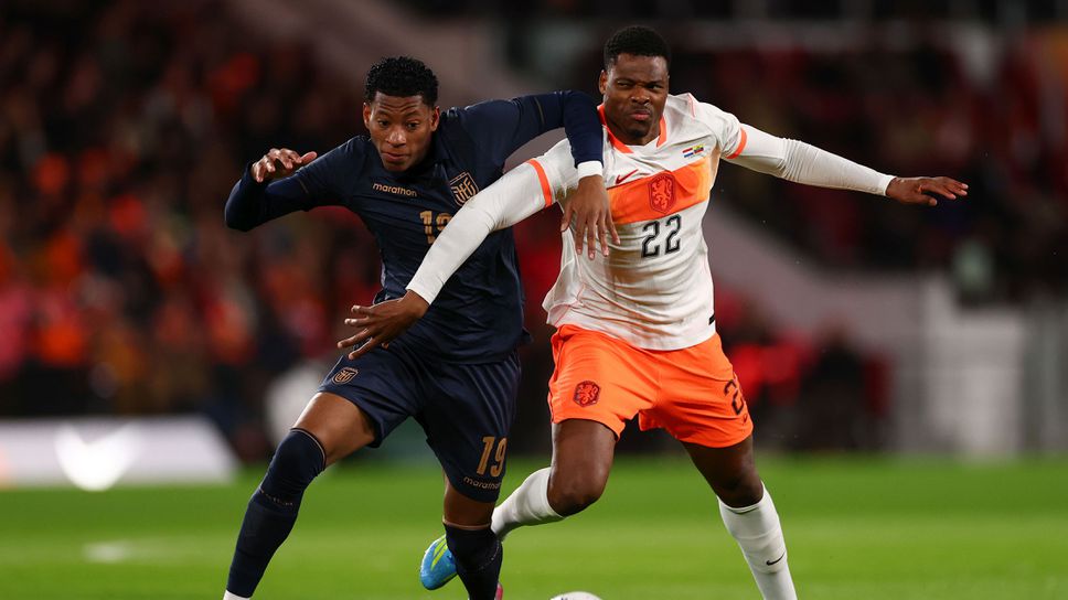 Десетима от Нидерландия оцеляха срещу Еквадор