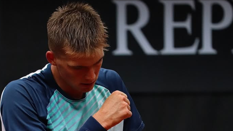 Пьотр Нестеров отстрани №1 схемата за полуфинал в Манама