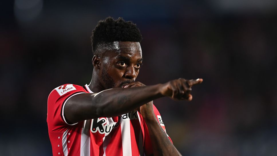 Иняки Уилямс зарадва Атлетик Б в мач с два червени картона и пропусната дузпа