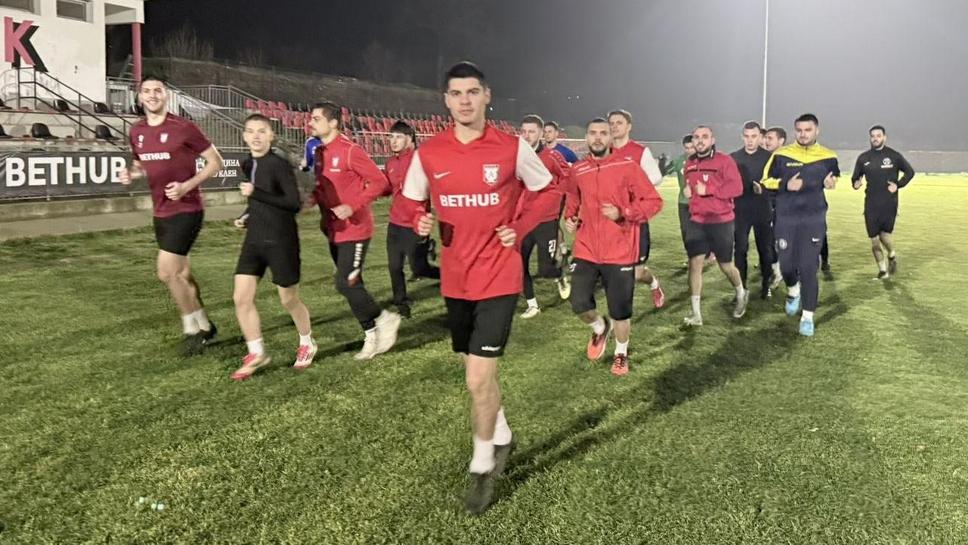 Ванчо Траянов за подготовката на Атлетик (Куклен)