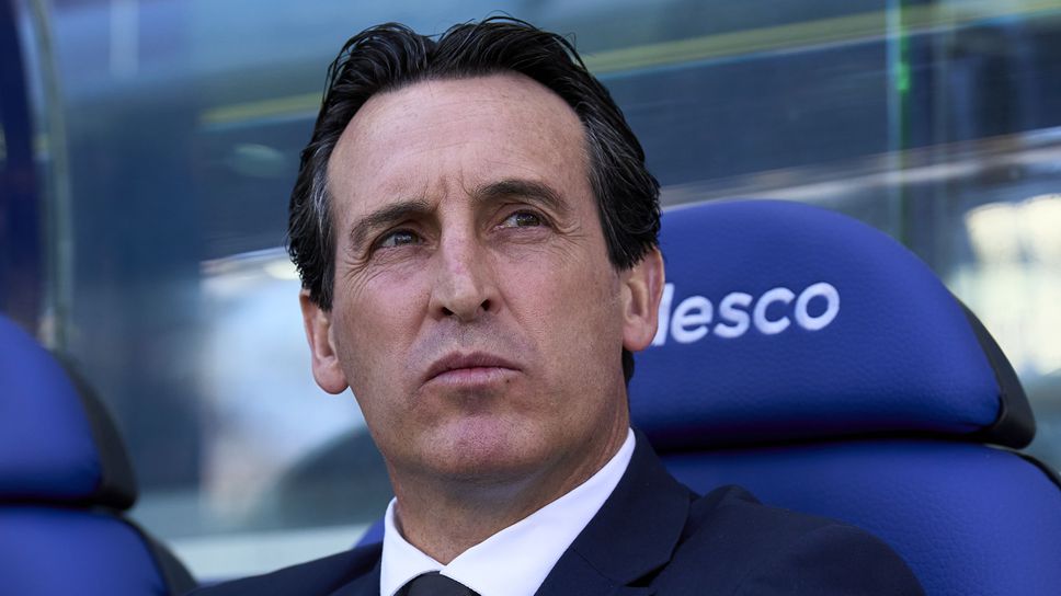 Емери и Соланке с наградите за декември