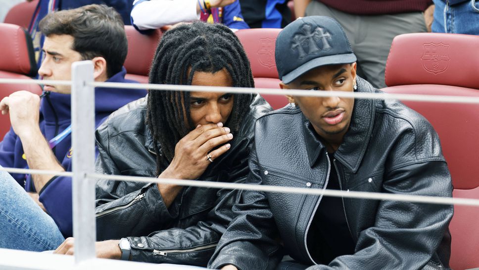 Барса обмисля раздяла с крайните си защитници