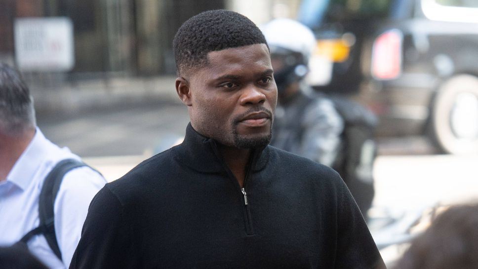 Бивш халф на Арсенал пледира невинен по обвинения в изнасилване