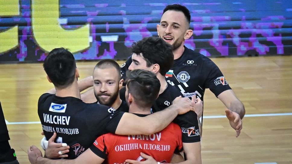 Решаващ полуфинал №5: Локомотив 0:0 Нефтохимик! Следете мача ТУК!