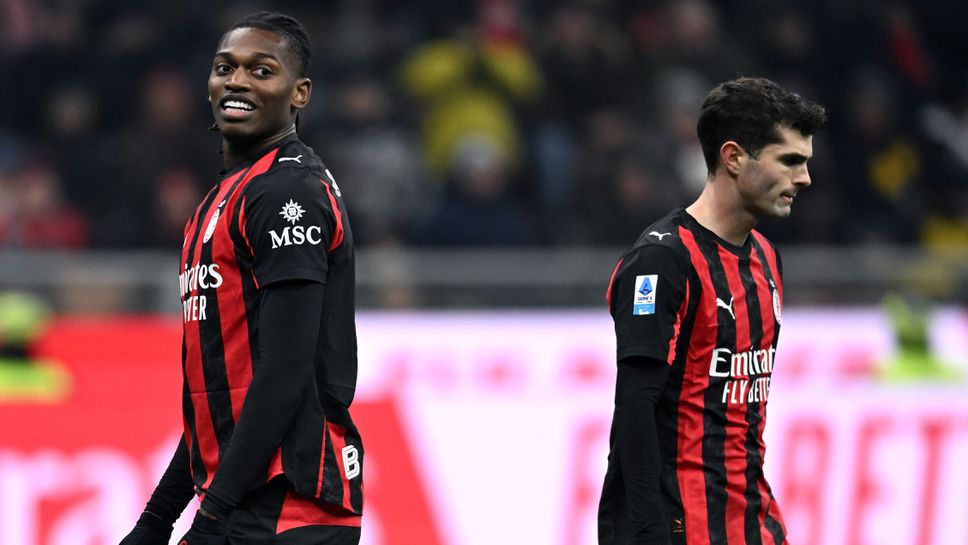 Съставите на Милан и Удинезе: Алегри е сменил схемата, а Леао и Пулишич са титуляри