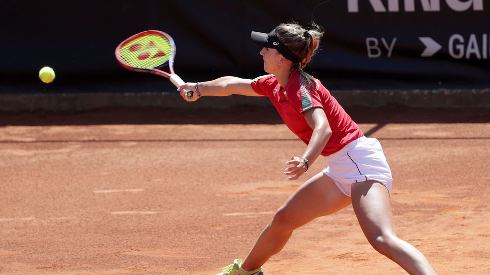 Гергана Топалова на 1/4-финал на двойки в Анталия