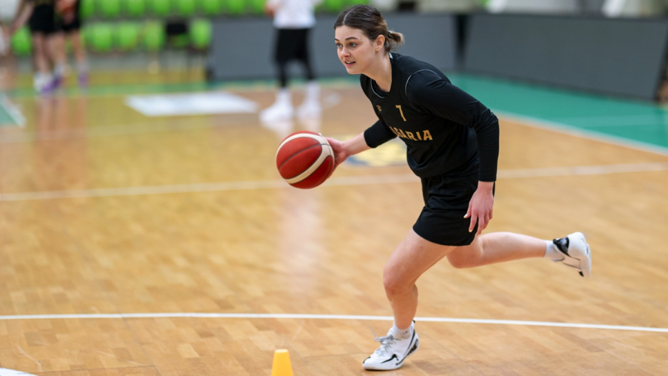 Женският национален отбор се наложи над България U20 в контрола