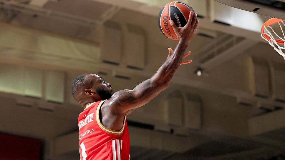 Край на серията на Коди Милър-Макинтайър и Цървена звезда