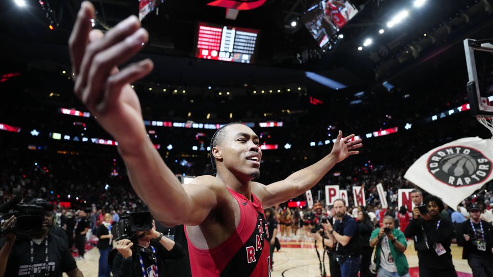 Торонто удари Кливланд и изравни серията