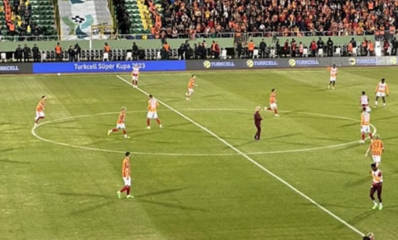 Куриоз! Гранд напусна мач за Суперкупа след 50 секунди игра ВИДЕО
