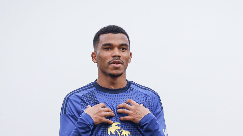 Левски сяда отново на масата за преговори с Майкон