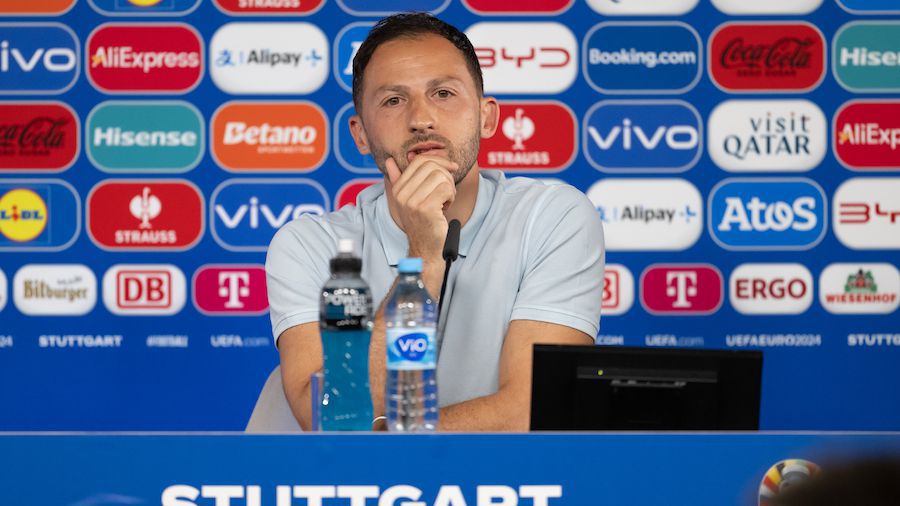 Няма да играем за равенство срещу Украйна, увери Тедеско