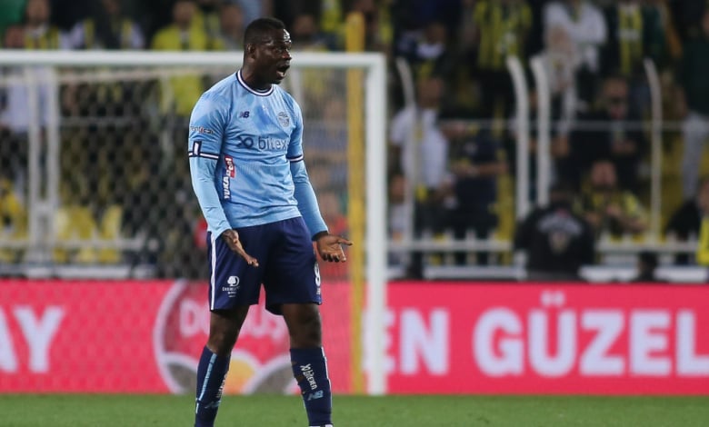 Бивш клуб на Бербатов се отказа от колоритен футболист