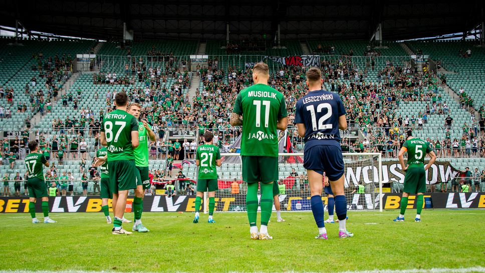 "Българският" Шльонск измъкна равенство с човек по-малко