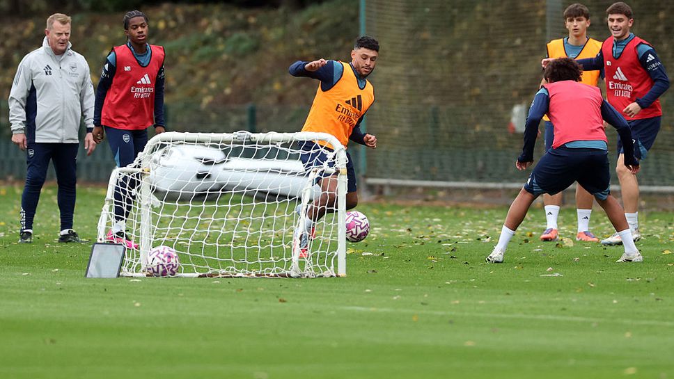 Окслейд-Чембърлейн тренира с Арсенал