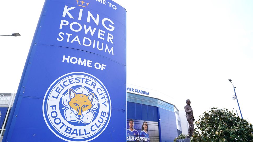 Лестър с трансферно ембарго, клубът се закани да предприеме правни действия