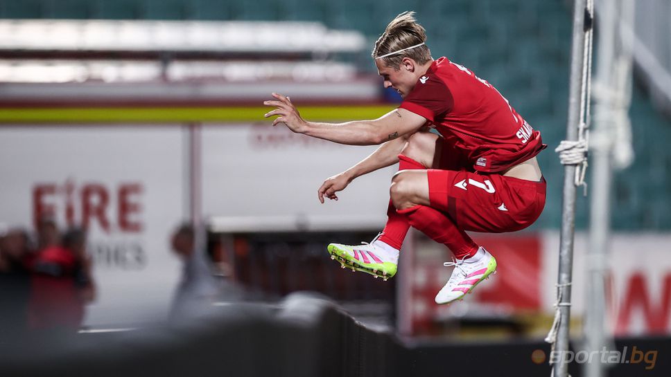 Скаршем отказал оферта от Норвегия