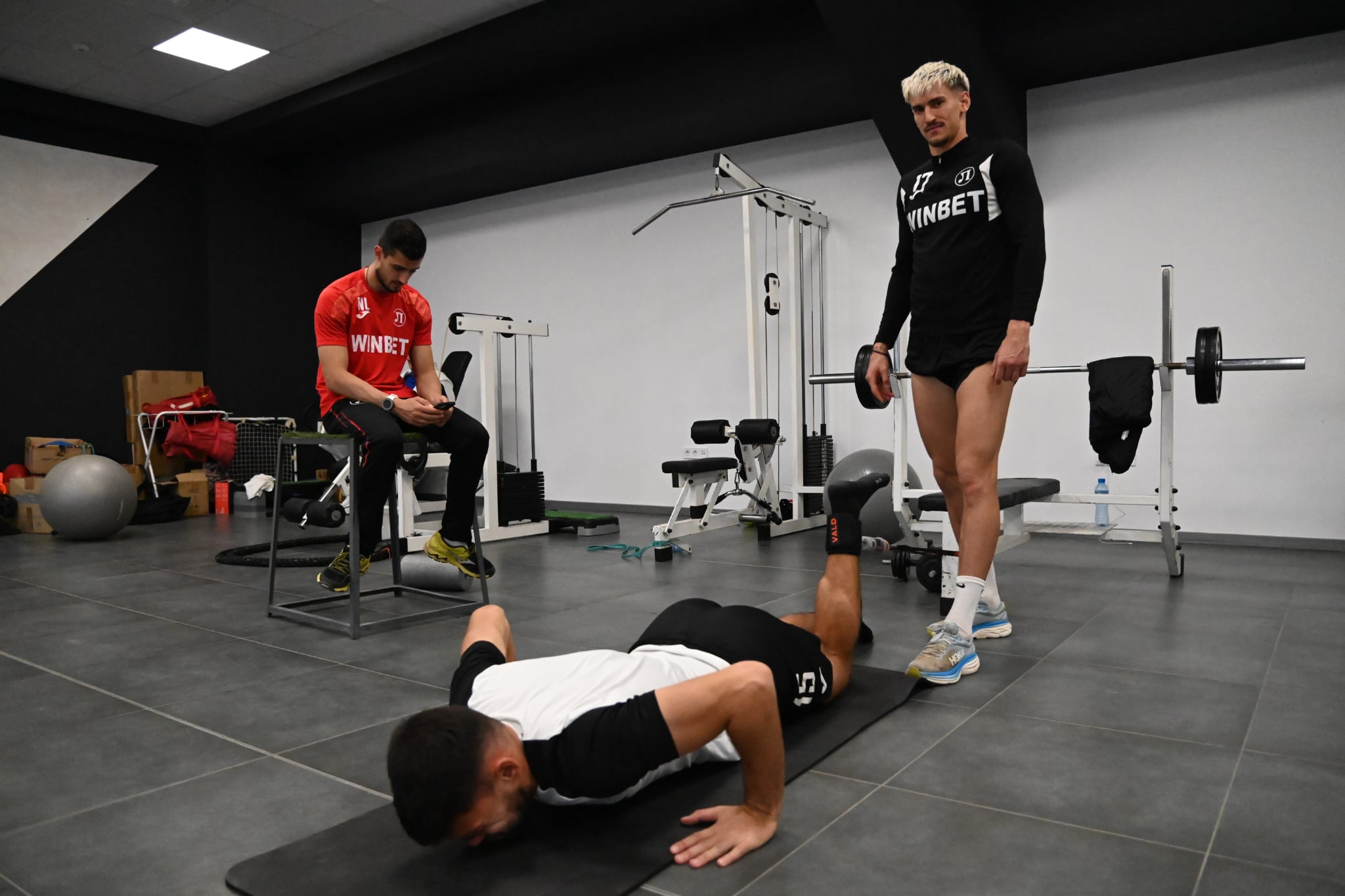 Футболистите на Локомотив минават тестове