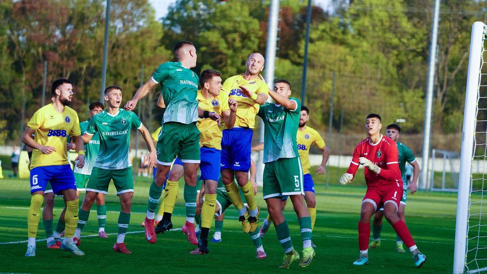 Лудогорец III с категорична победа в Попово