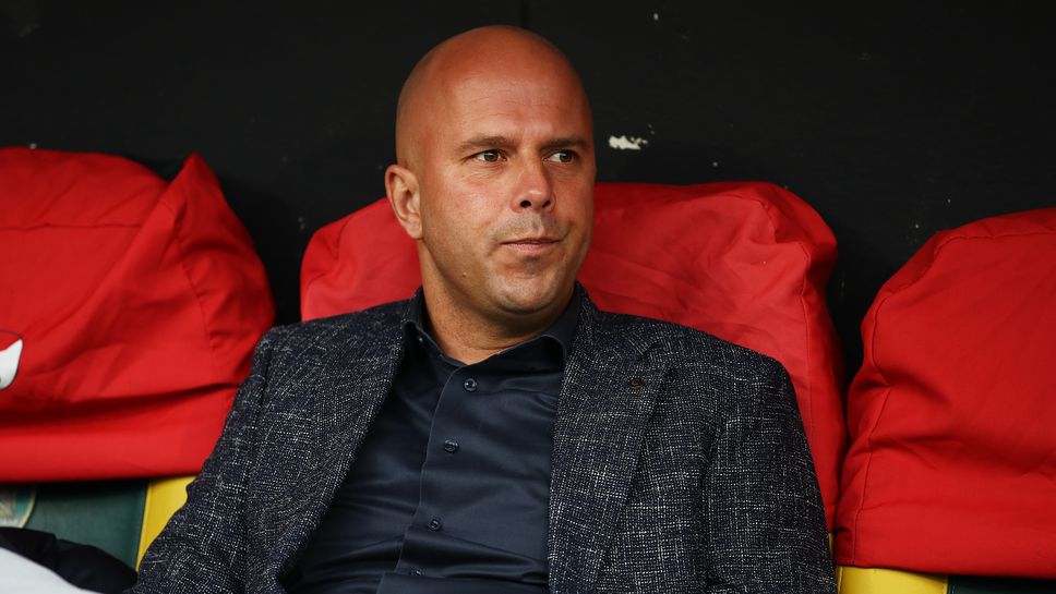 Арне Слот ще бъде с ограничена роля на "Анфийлд" в сравнение с Клоп