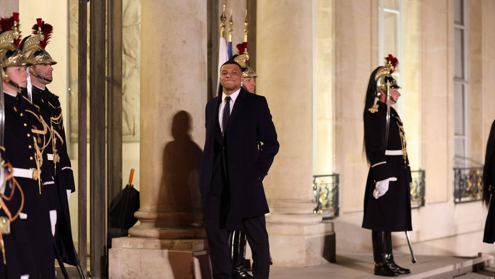 Мбапе не се огънал под любопитството и на високите гости