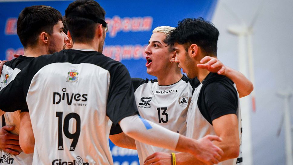 Славия със страхотен обрат срещу Дунав в битката за оцеляване