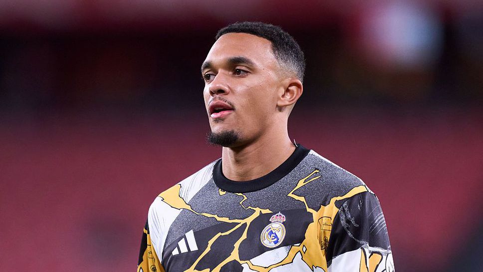 Тухел повика 35 играчи, сред които Магуайър и Томори, но не и Александър-Арнолд