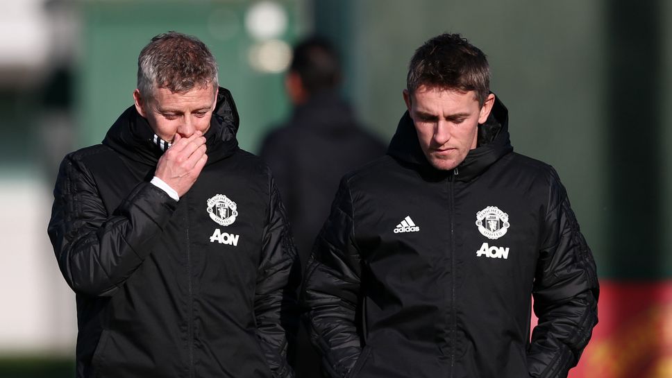 Бивш треньор на “Олд Трафорд” фаворит за мястото на Де Дзерби в Брайтън